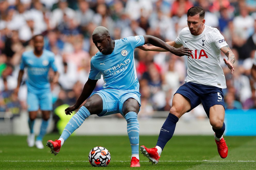 Mendy violación