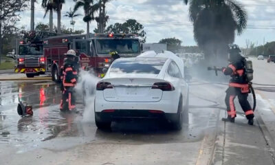 Tesla incendiados huracan